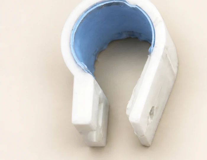 Silicone-lined clamp